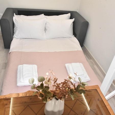 F K Apartments Artemida  Dış mekan fotoğraf