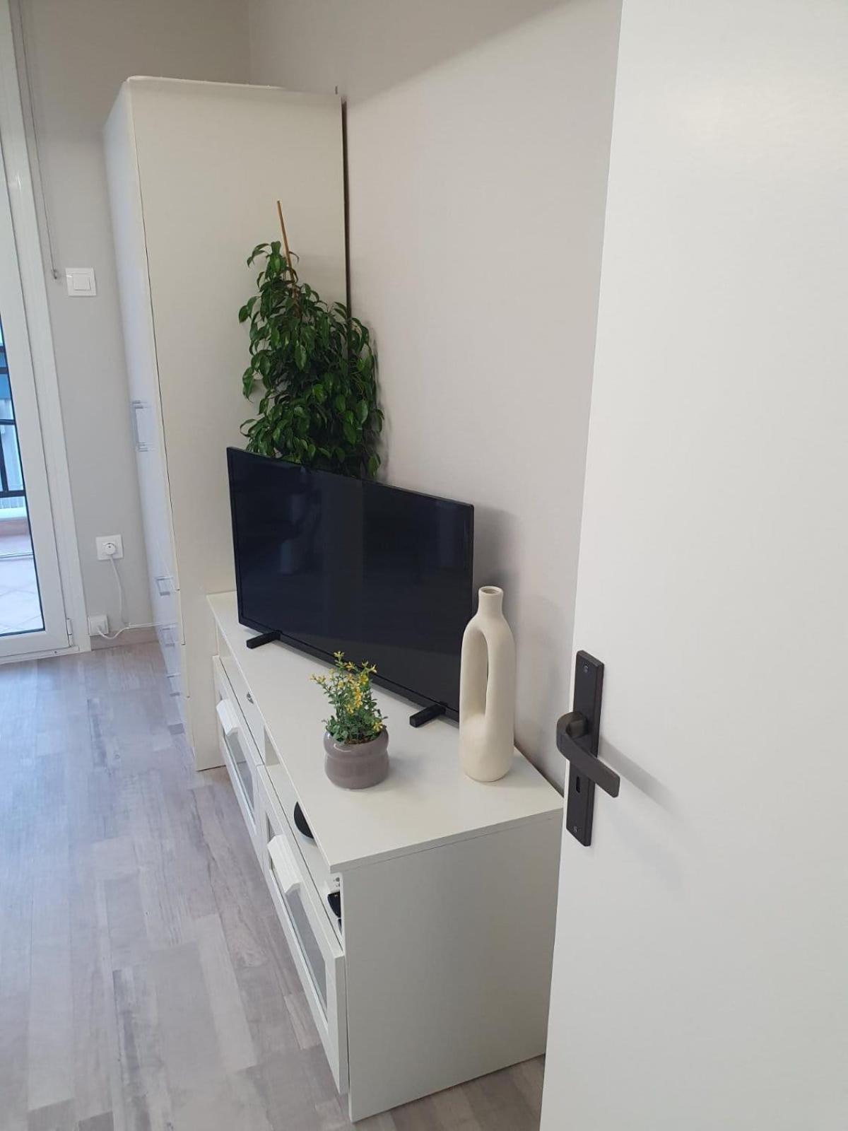 F K Apartments Artemida  Dış mekan fotoğraf